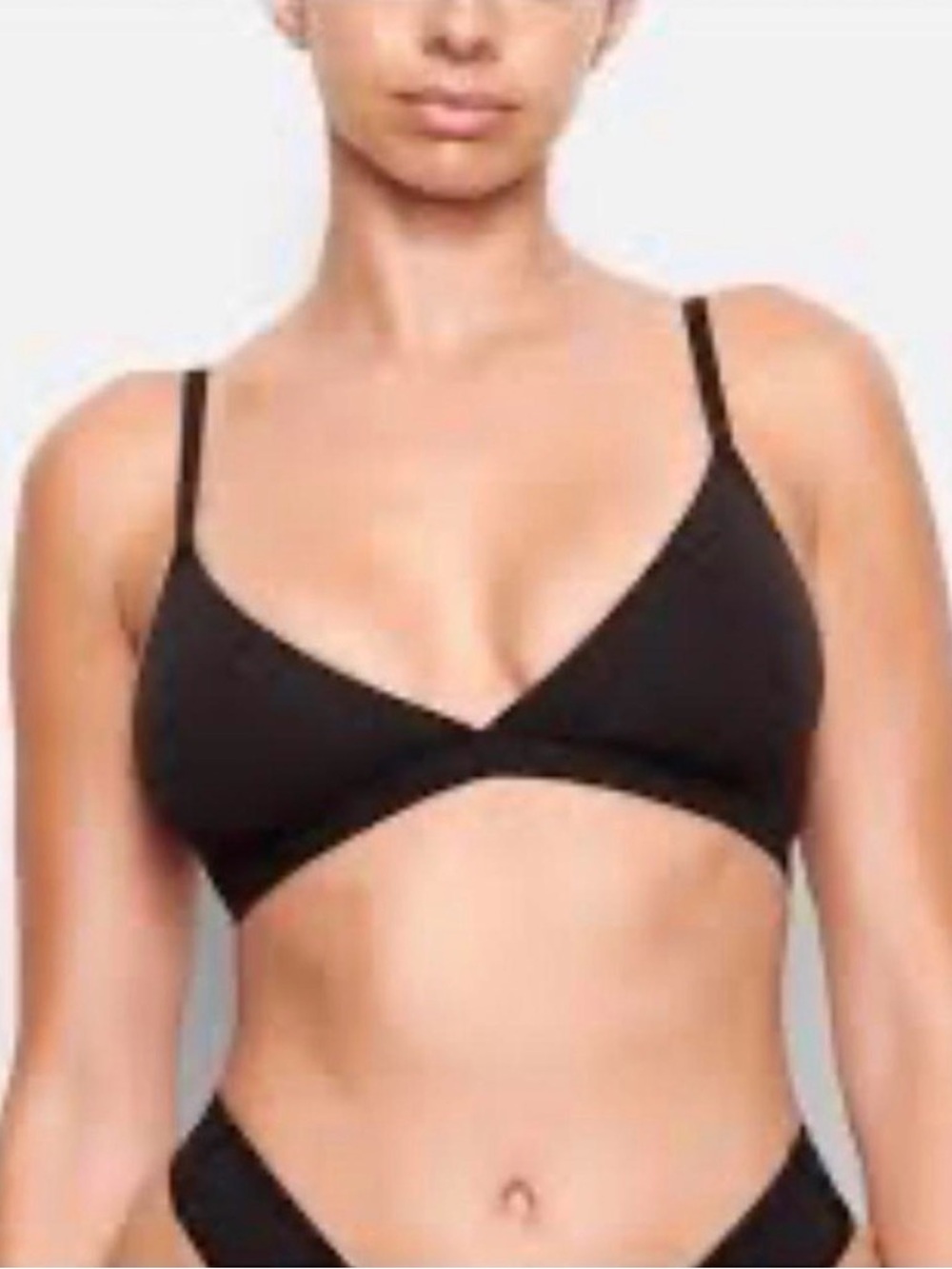 SKIMS *NWT FITS EVERYBODY TRIANGLE BRALETTE